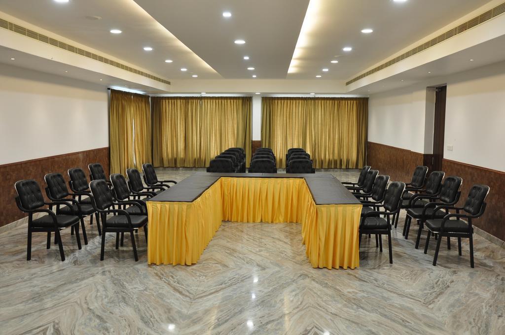 King Paradise Otel Tiruchirappalli Dış mekan fotoğraf