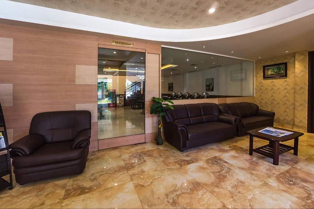 King Paradise Otel Tiruchirappalli Dış mekan fotoğraf