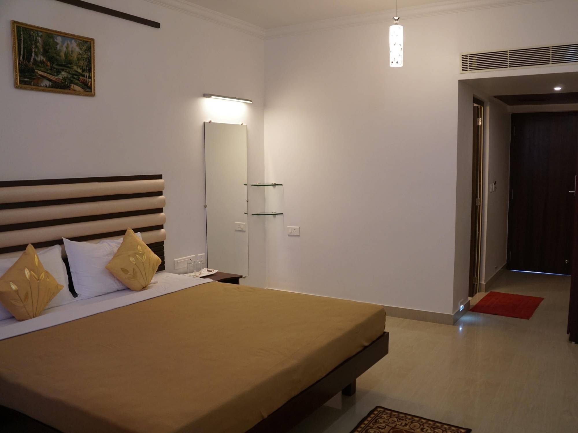 King Paradise Otel Tiruchirappalli Dış mekan fotoğraf