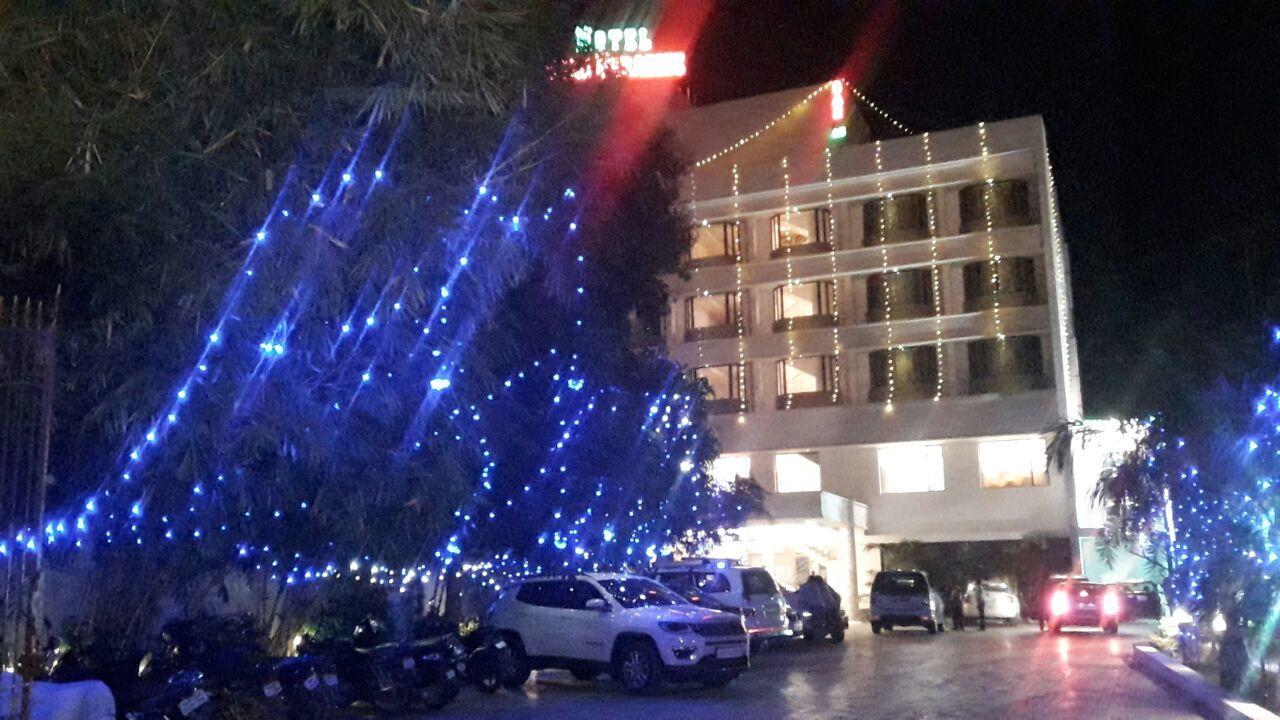 King Paradise Otel Tiruchirappalli Dış mekan fotoğraf
